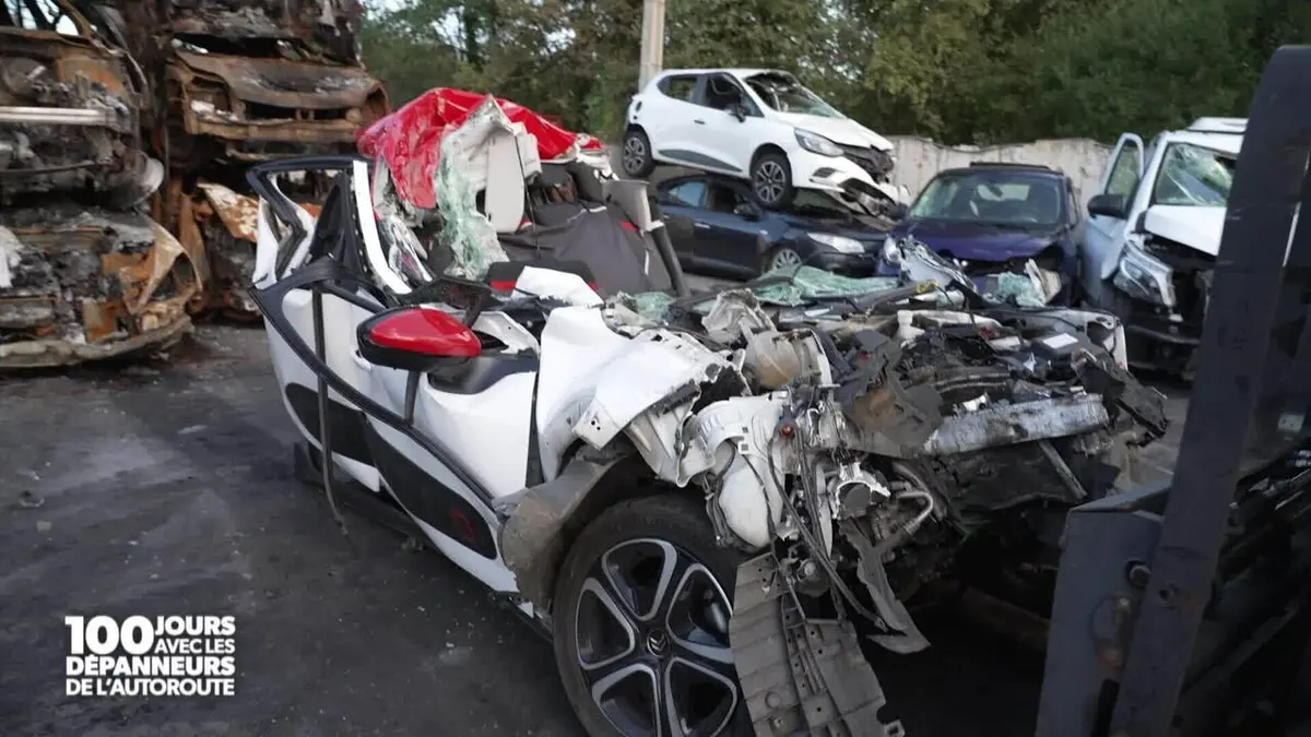 100 jours avec les dépanneurs de l'autoroute Carambolages en série