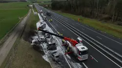 100 jours avec les dépanneurs de l'autoroute Le temps presse