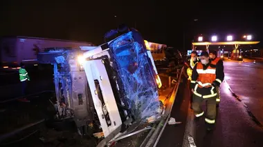 100 jours avec les dépanneurs de l'autoroute Sauvetages d'urgence