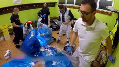 100 jours avec les secours Arrêt cardiaque, accident domestique, chute, en direct avec le SAMU de Lyon