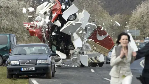 112 Unité d'urgence S01E43 Collisions en chaîne