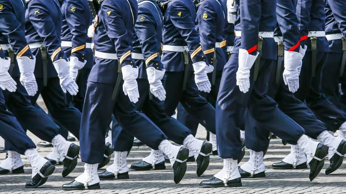 14 juillet : Le défilé militaire