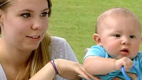 17 ans et maman S01E08 Bonjour et aurevoir