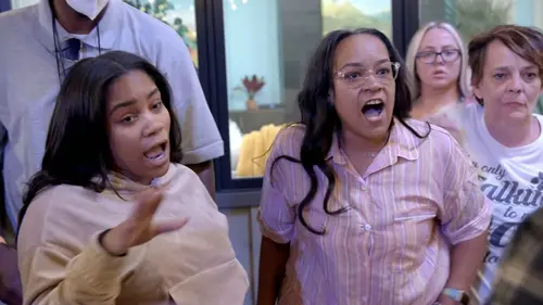 17 ans et maman : Vacances entre filles Mare de boue