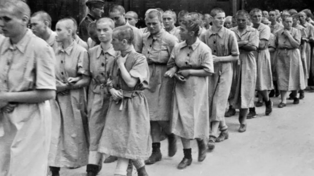 1942, un monde en guerre Mai-août