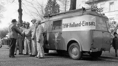 1952-1953 : Crises et renouveau en Europe