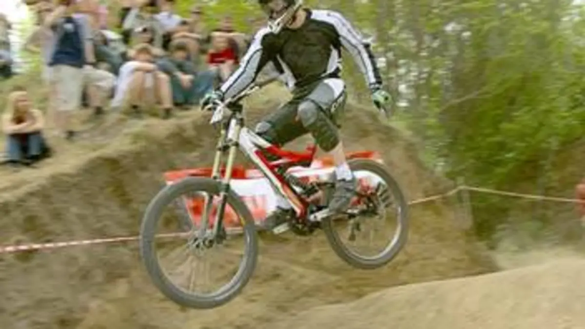 1re manche. Course dames VTT Coupe du monde de descente 2019
