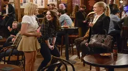2 Broke Girls S05E12 Et les histoires personnelles