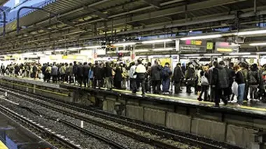 Dans la gare de Shinjuku