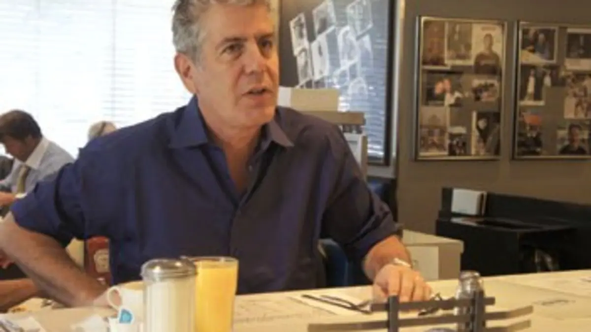 24 heures avec Anthony Bourdain S01E06 Montréal