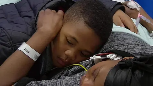 24 Uur In De ER Mother's Little Helper