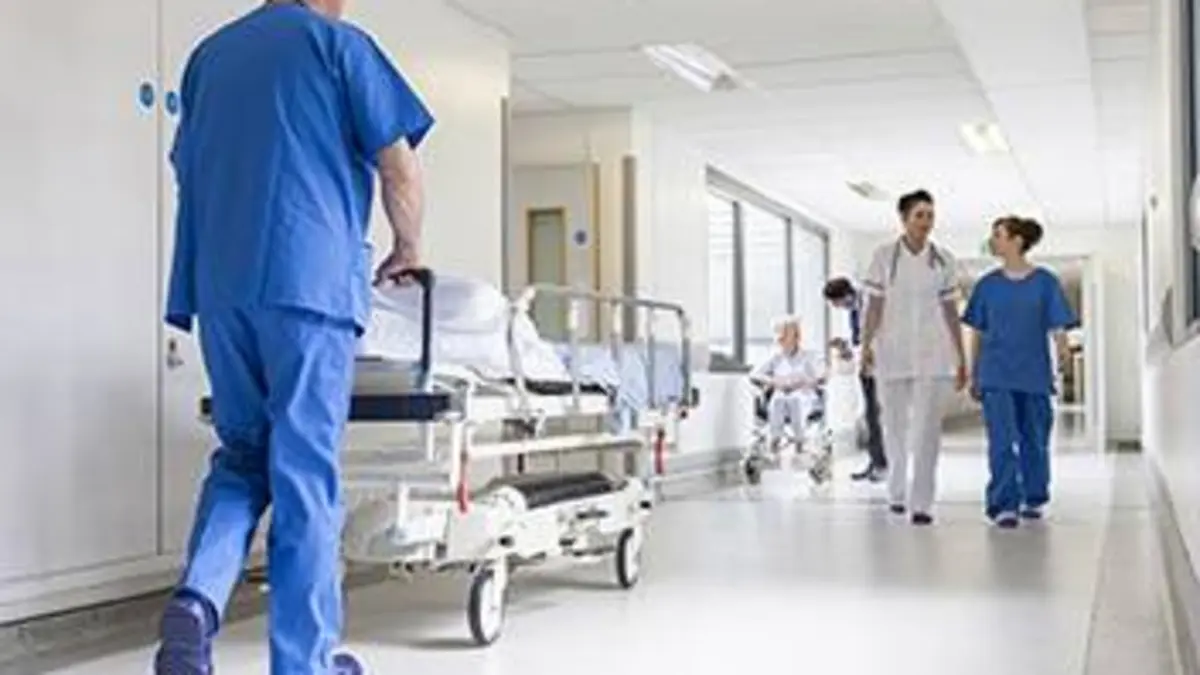 24H aux urgences S03E02 Accidents domestiques