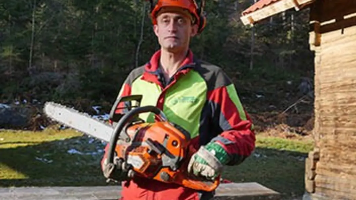 24h : danger S01E07 Risque à la tronçonneuse