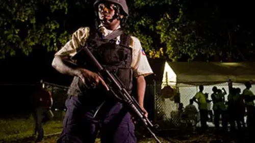 24h : danger S01E09 Servir et protéger