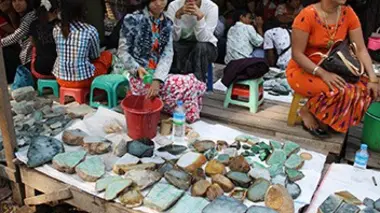 Le commerce du jade dans le Triangle d'or