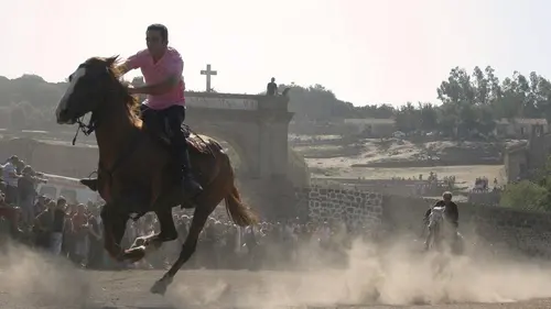 GEO Reportage E305 La Sardaigne des hommes et des chevaux