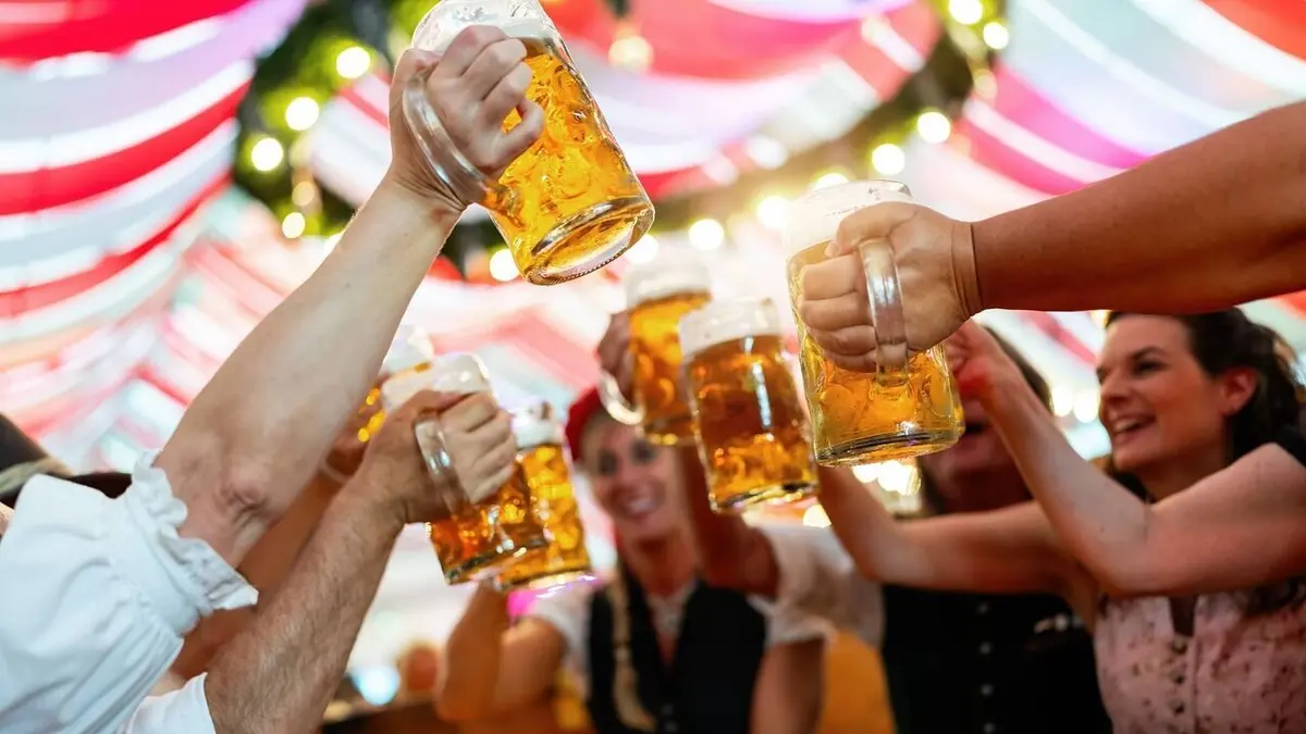 42, la réponse à presque tout La société a-t-elle besoin de l'alcool ?