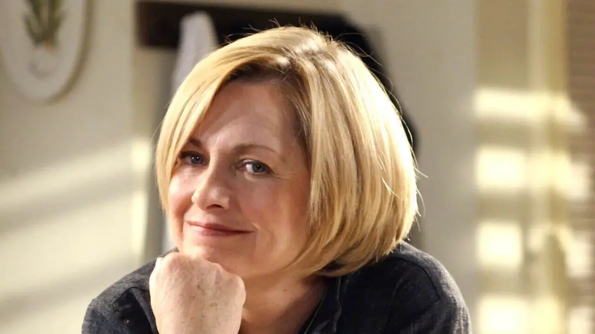 Visuel de 7 à la maison S09E12 L'accouchement