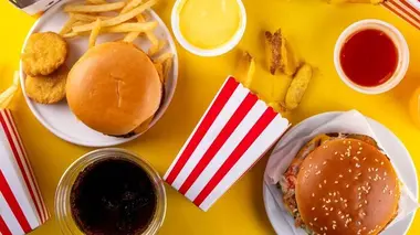 Fast-food : le match des menus à 5 euros