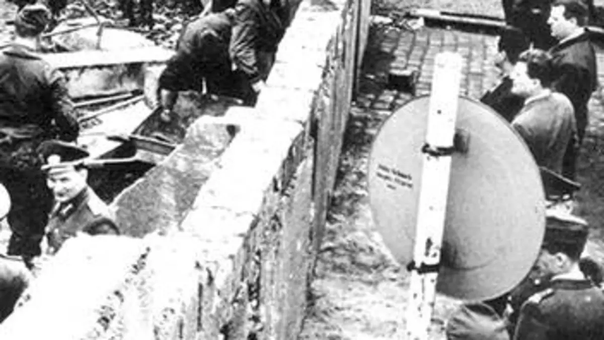 9.000.000 Le mur de Berlin (1964)