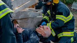 9-1-1  S04E07 Nos chers voisins