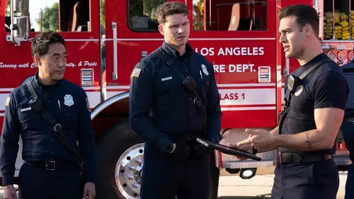 9-1-1 S09E08 Sara
