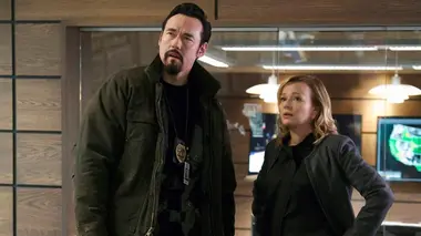 9-1-1 S01E02 Lâcher-prise