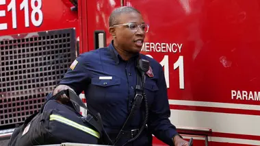9-1-1 S01E09 Pris au piège