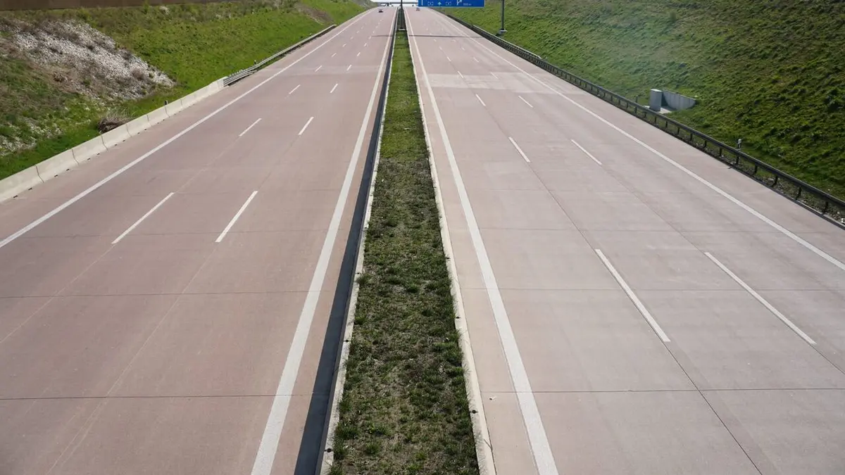 90' Enquêtes S12E241 Accidents, alcool et délits de fuite : alerte maximum pour les gendarmes de l'autoroute