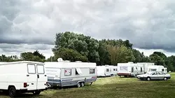 90' Enquêtes Les roms : immersion dans une communauté mal aimée