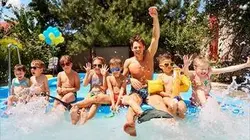 90' Enquêtes Familles nombreuses en vacances : la grande épopée