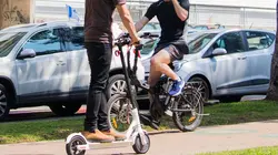 90' enquêtes Vols, nuisances, accidents : faut -il interdite la trotinette ?