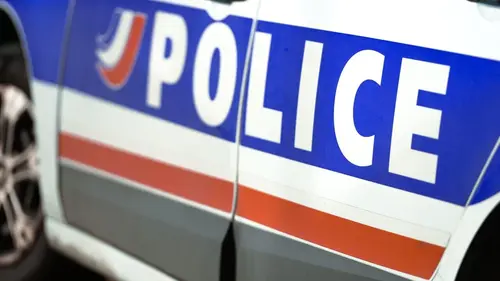 90' Enquêtes S19E439 Saint-Tropez : un été avec les gendarmes les plus connus de France