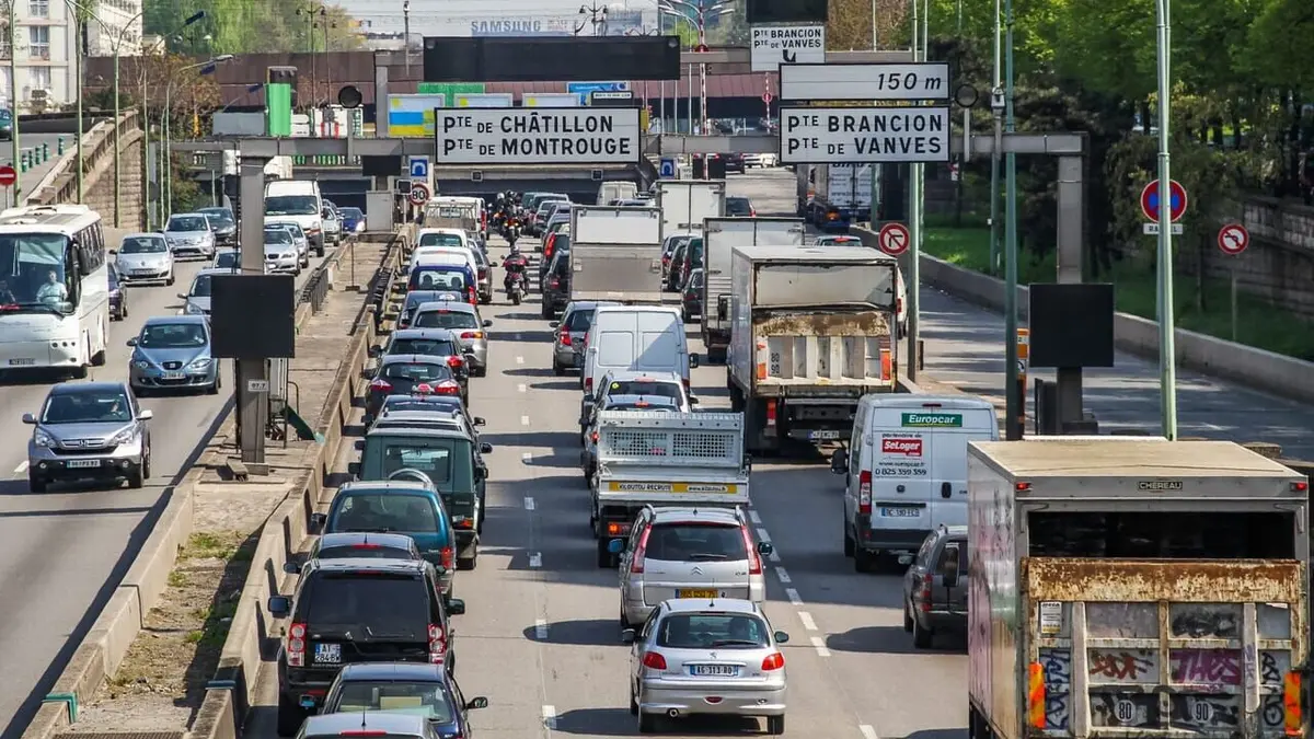 90' Enquêtes S15E322 Rodéos sauvages, fous du volant, accidents : dans la jungle du Périph'