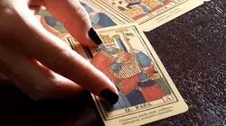 90' Enquêtes S14E305 Sorciers, voyants, chasseurs de fantômes : gare aux charlatans !