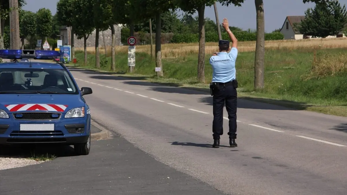 90' Enquêtes S14E309 Bagarre, drogue, chauffard : le quotidien des gendarmes du Sud (n°2)