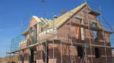 90' Enquêtes Immobilier : comment éviter les arnaques ?