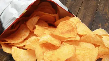 90' Enquêtes S12E240 Chips, tomates, glaces : révélations sur les produits stars de l'été