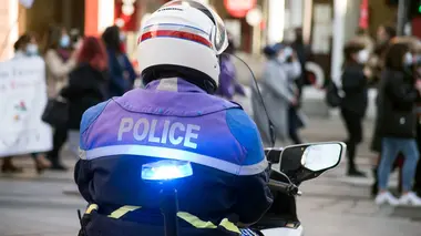 90' Enquêtes S18E399 Police de La Rochelle : opération zéro délinquance