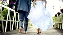 90 jours pour se marier : à l'étranger