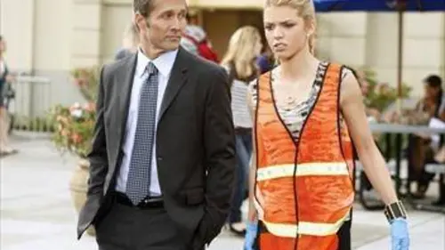 90210 Beverly Hills : Nouvelle Génération S02E19 Retour de karma