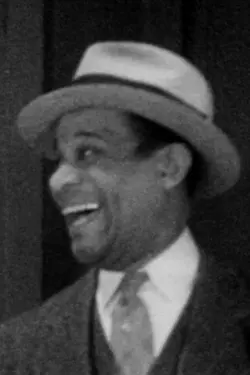 Photo A.B. DeComathiere