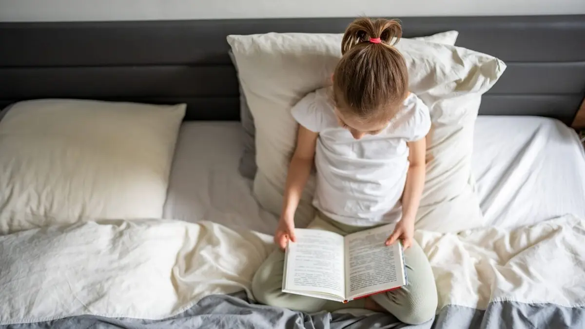 A bon entendeur Quand l'IA rédige les romans de nos enfants
