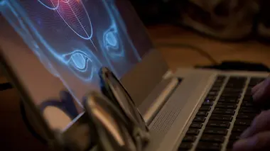 Cyber arnaques : escrocs et victimes 2.0