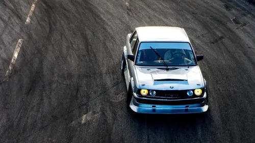 A Driver's Dream S01E04 Making the Grade