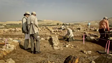 À l'aube de notre histoire S01E03 L'enigme de l'effondrement maya