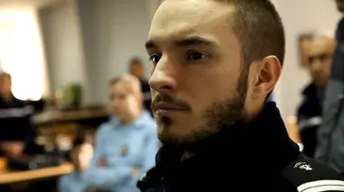 A l'école de l'enquête S01E01