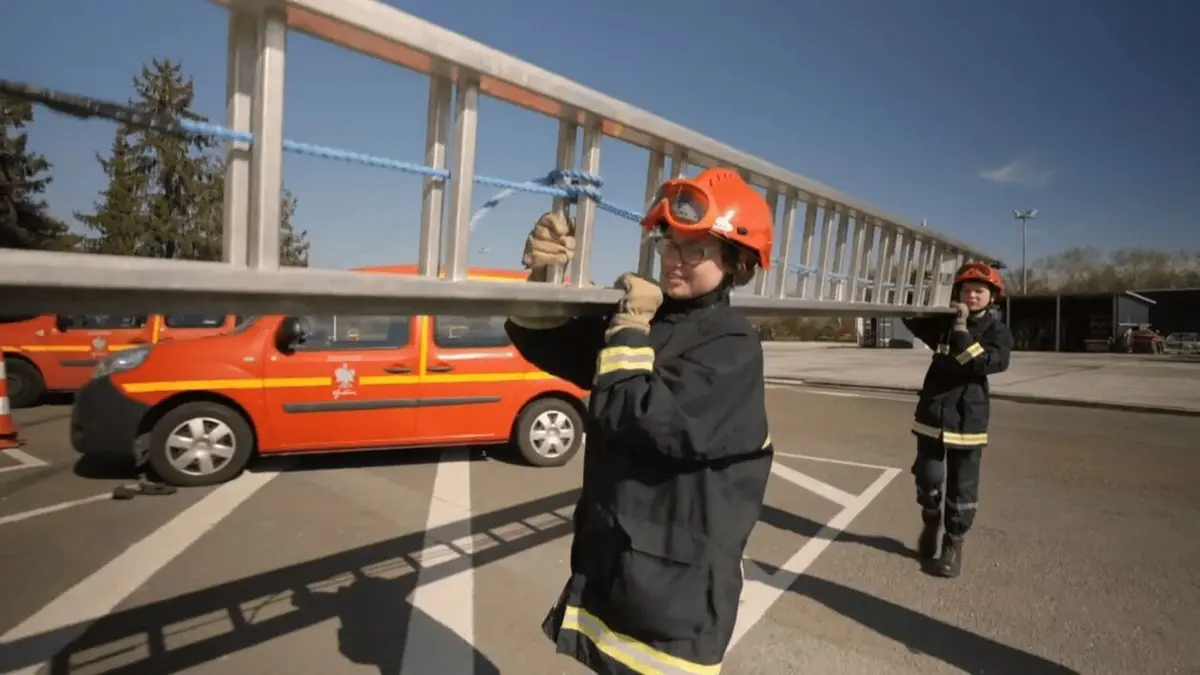 A l'école des pompiers Tenir la cadence