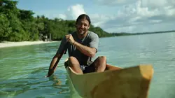 A l'épreuve d'une tribu  L'île au requin saumon