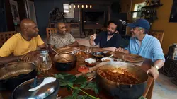 Sur Canal+ à 23h53 : A la poursuite du meilleur rougail saucisse